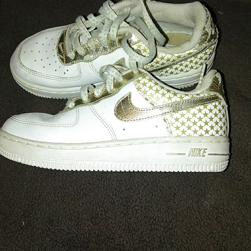 Nike - Picture 4 of 4